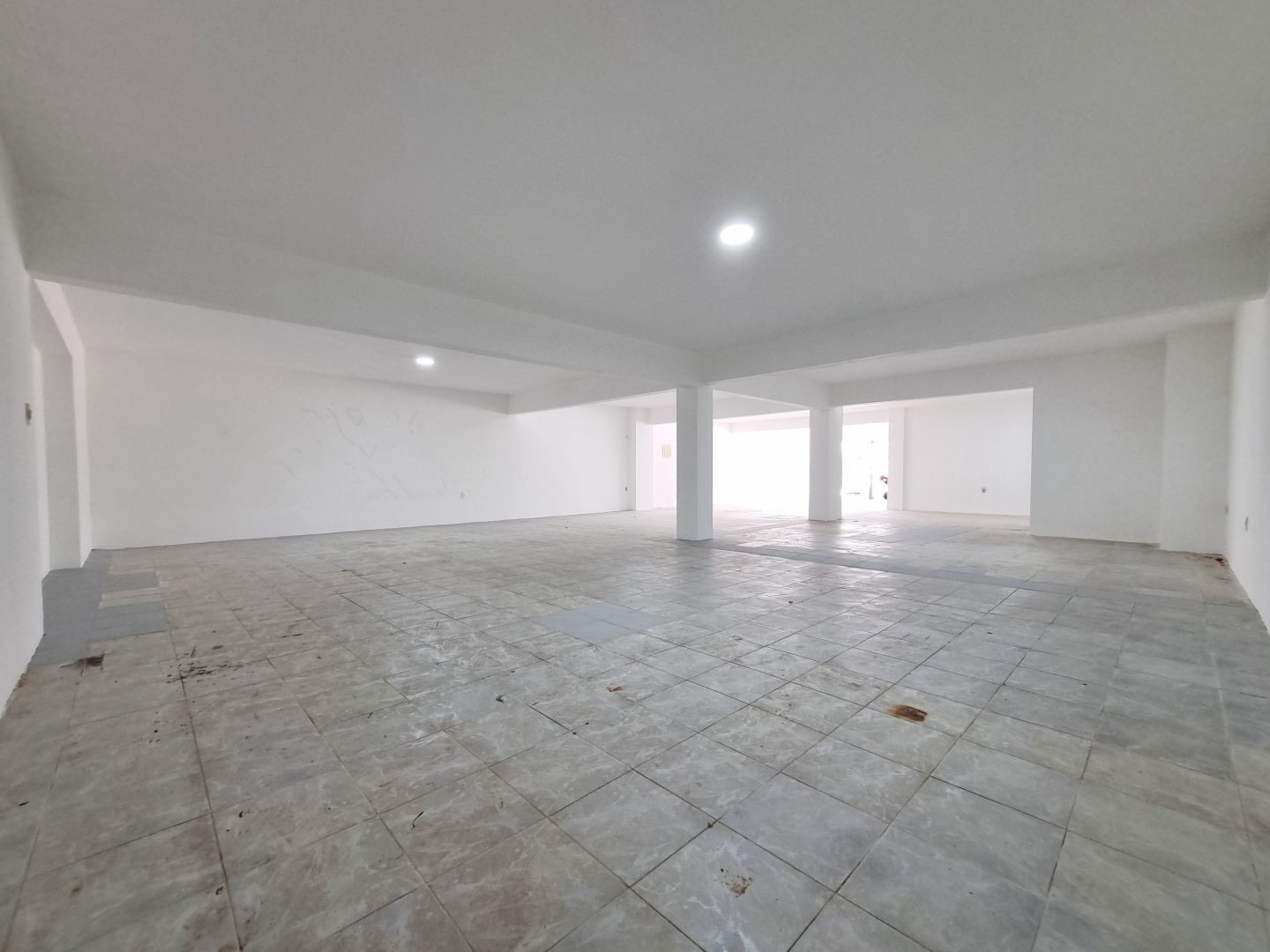 Salón Comercial - foto 6