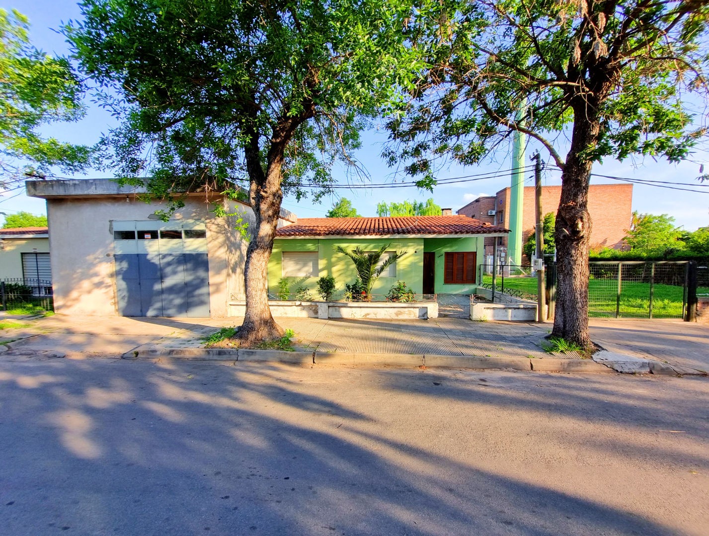 Casa + Galpon - foto 1