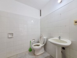 Salón Comercial - miniatura 8