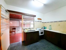 Casa + Galpon - miniatura 8