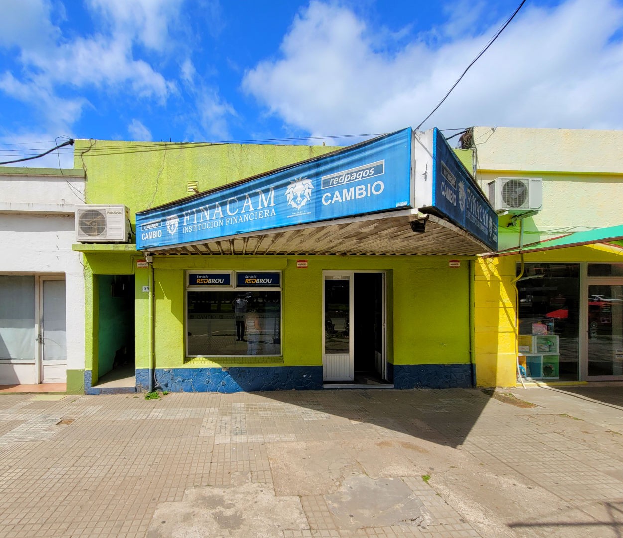 SALON + CASA + APARTAMENTO - foto 1