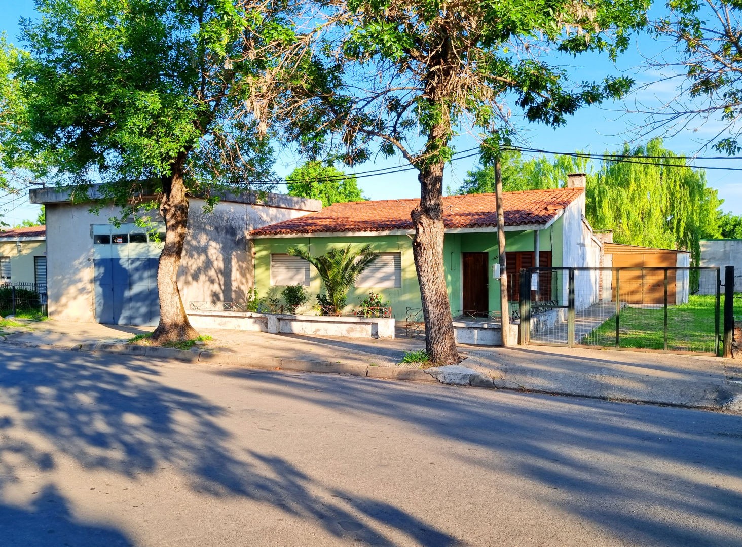 Casa + Galpon - foto 2