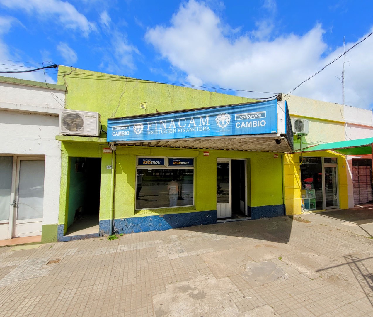 SALON + CASA + APARTAMENTO - foto 2