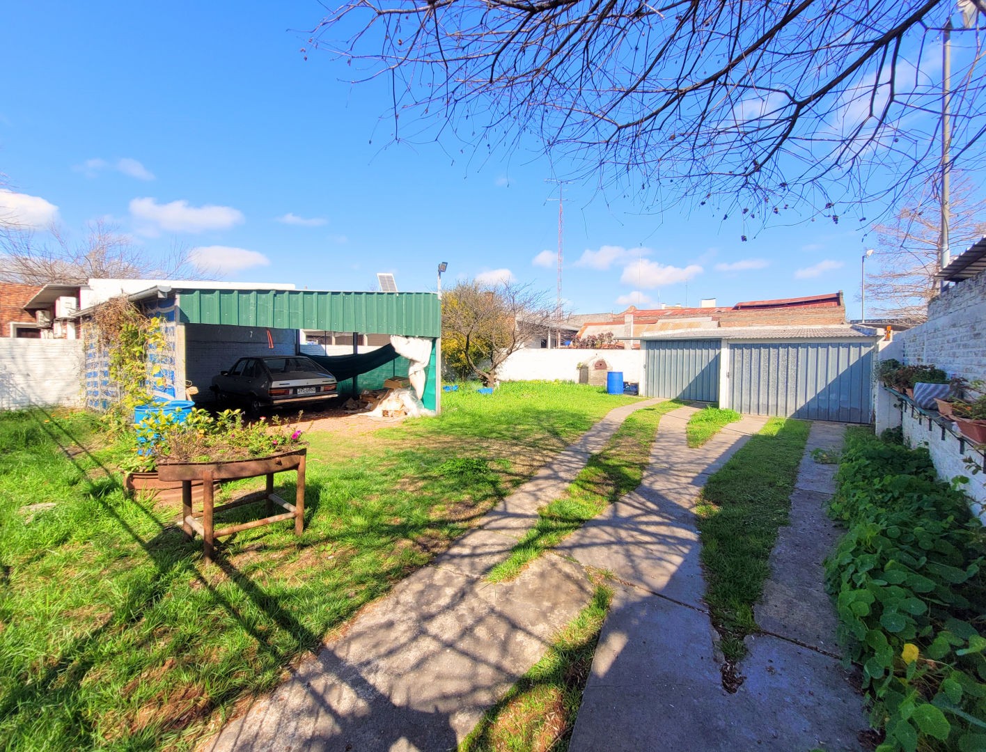 Terreno con Construcciones - foto 3