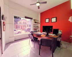 Salón Comercial - miniatura 8